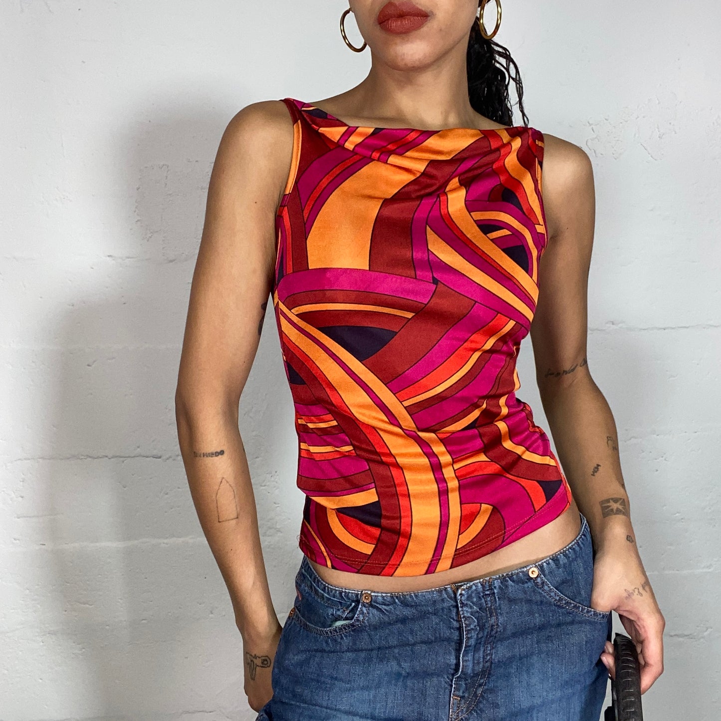 Vintage 2000's Funky Garnet & Orange Top with Wavy 3D Print (S/M)