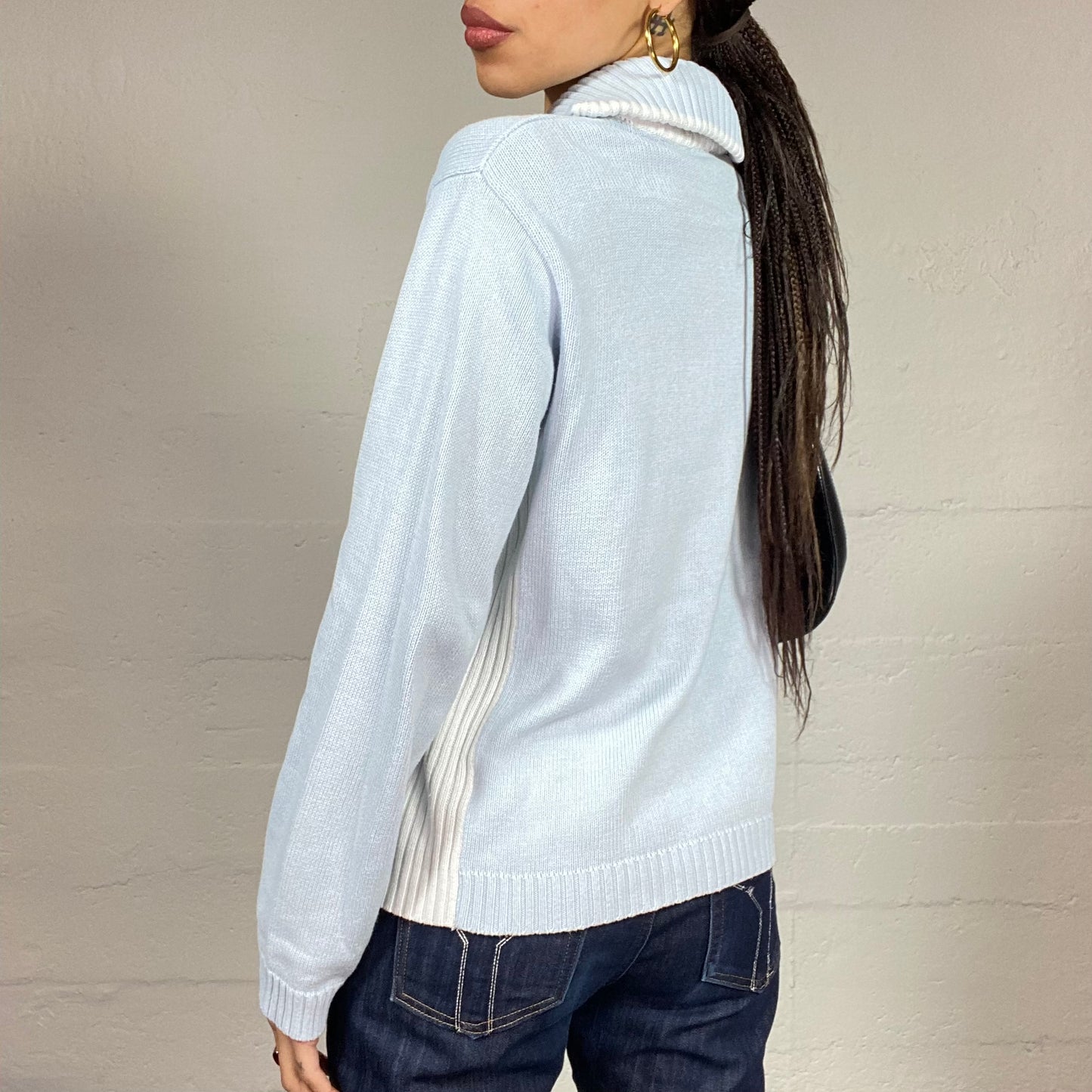 Vintage 2000's Cute Girl Baby Blue Zip Up Pullover (M)