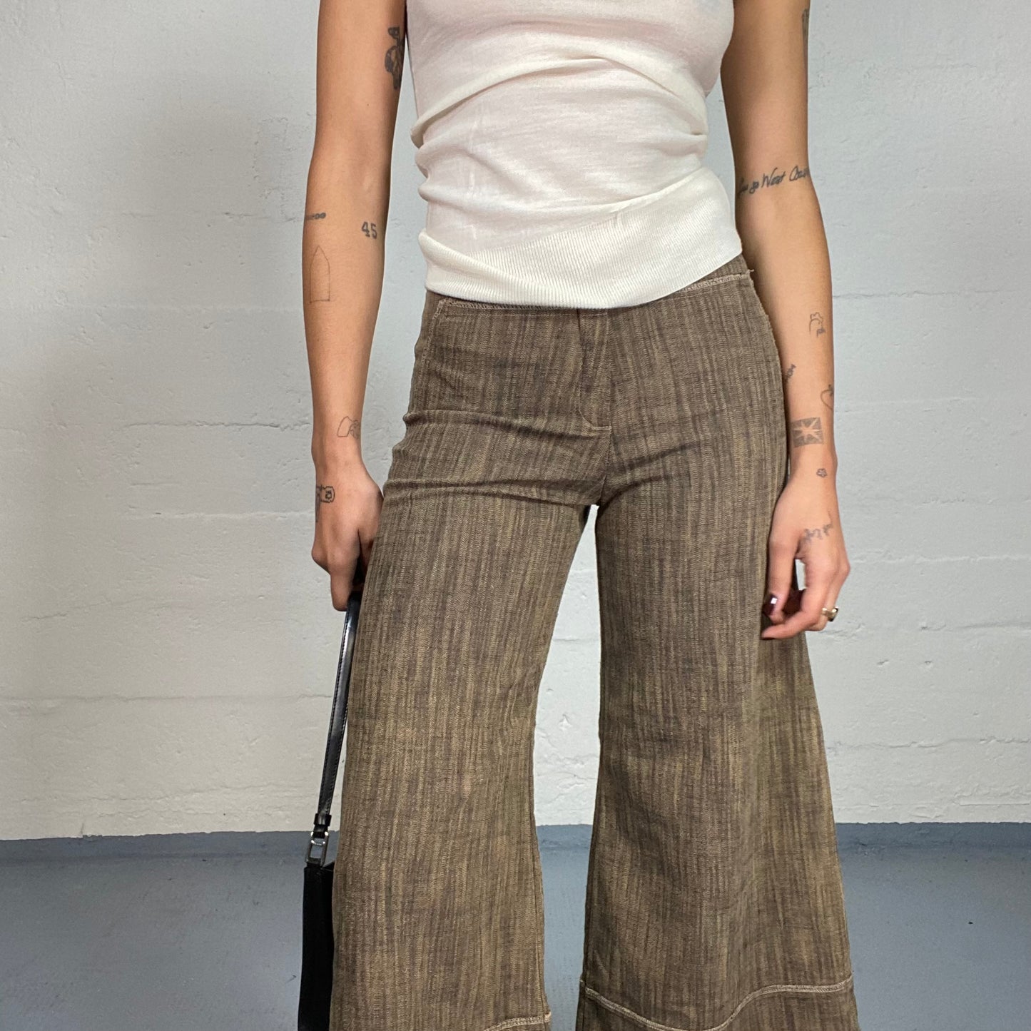 Vintage 2000's Cyber Khaki Culotte Pants with Wide Leg Detail (XS/S)