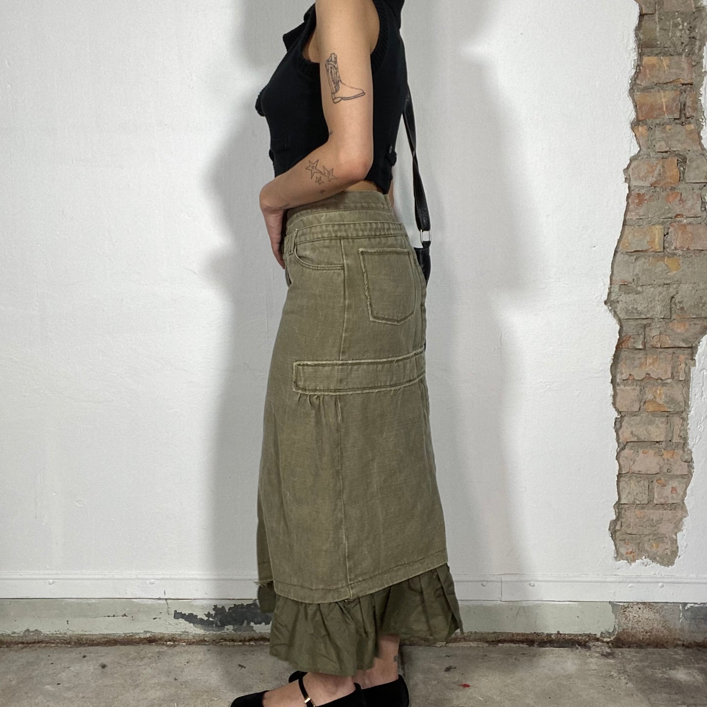 Vintage 2000's Downtown Girl Khaki Denim Maxi Skirt with Double Waist Band (S)