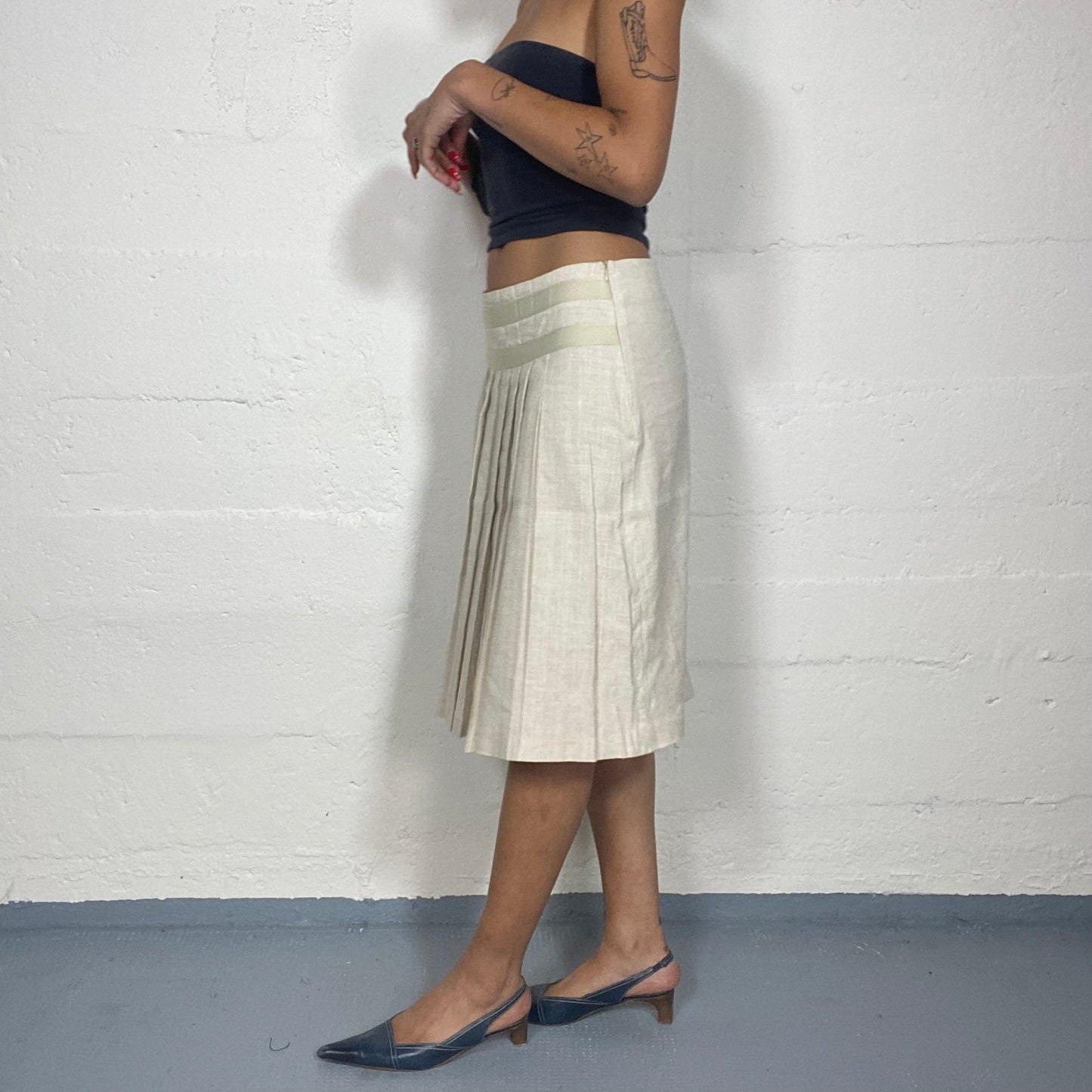 Vintage 2000's Office Beige Midi Skirt with Box Pleats Cut (S)