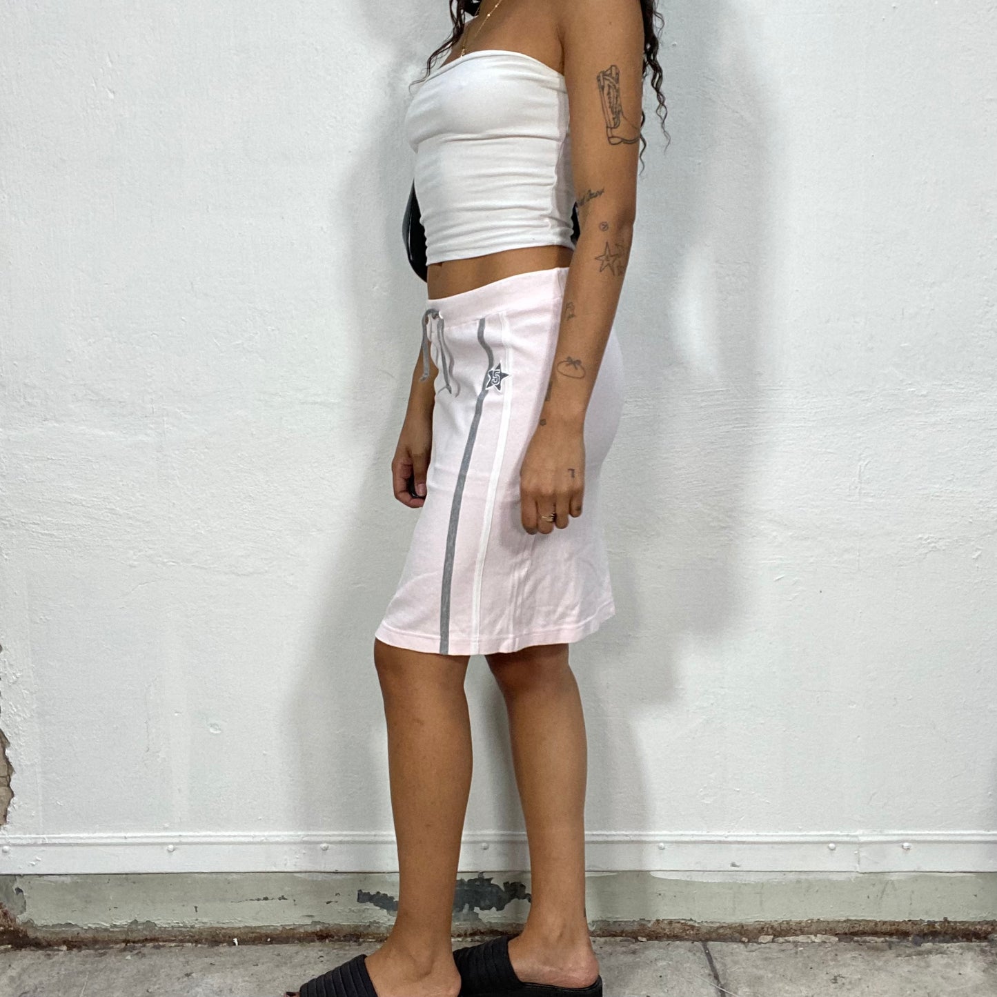 Vintage 90's Sporty Pinnk Midi Tube Skirt with Grey Trim and Star Detail (S)