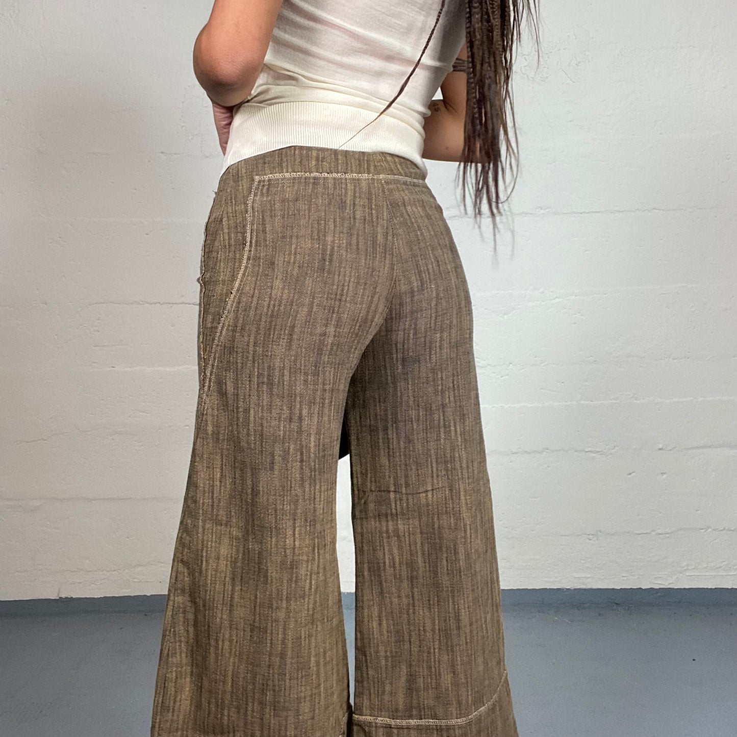 Vintage 2000's Cyber Khaki Culotte Pants with Wide Leg Detail (XS/S)