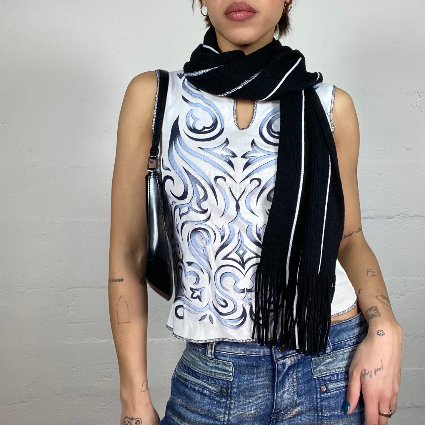 Vintage 2000's Black Striped Scarf
