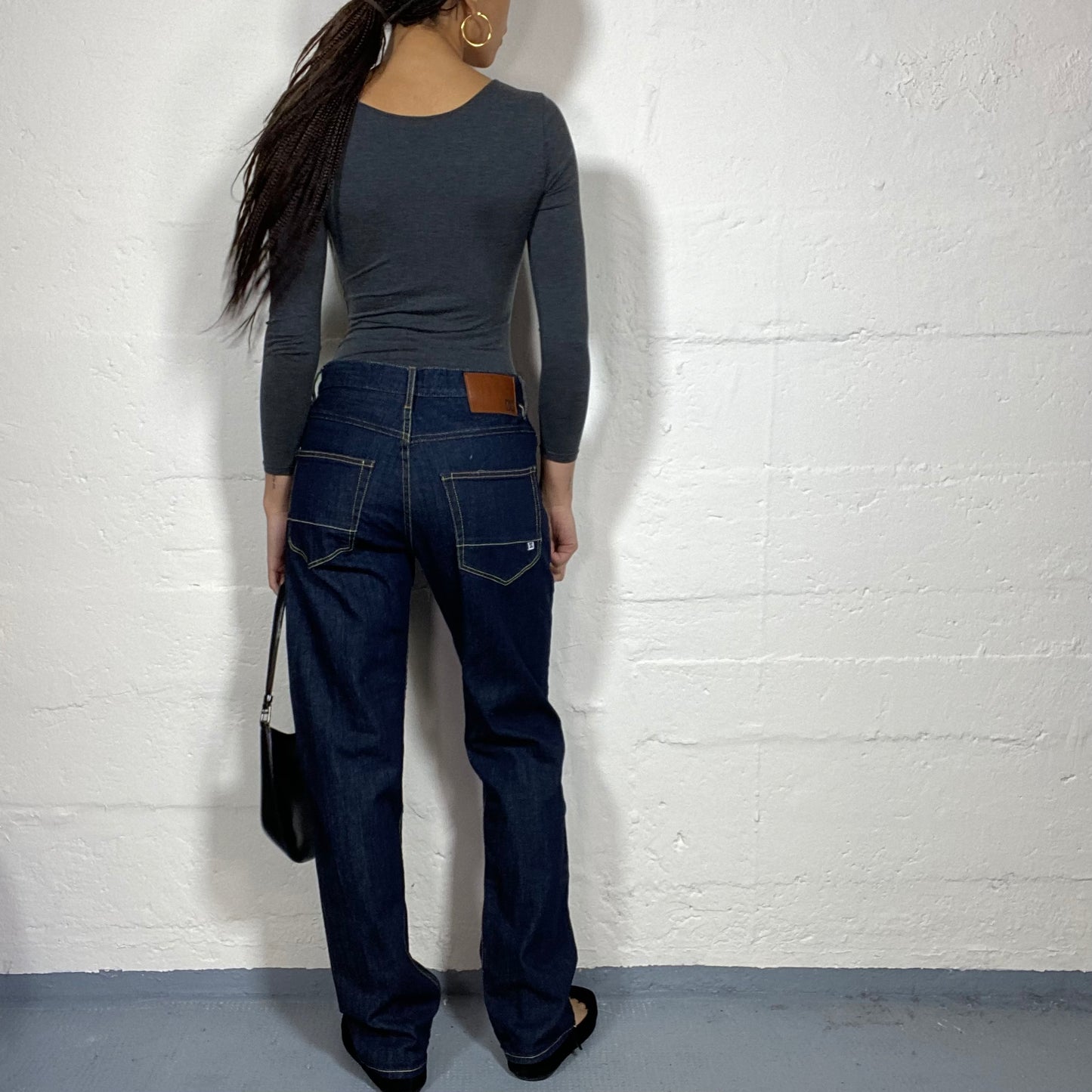 Vintage 2000's Archive Dark Denim Low Waist Pants with Baggy Cut (M)