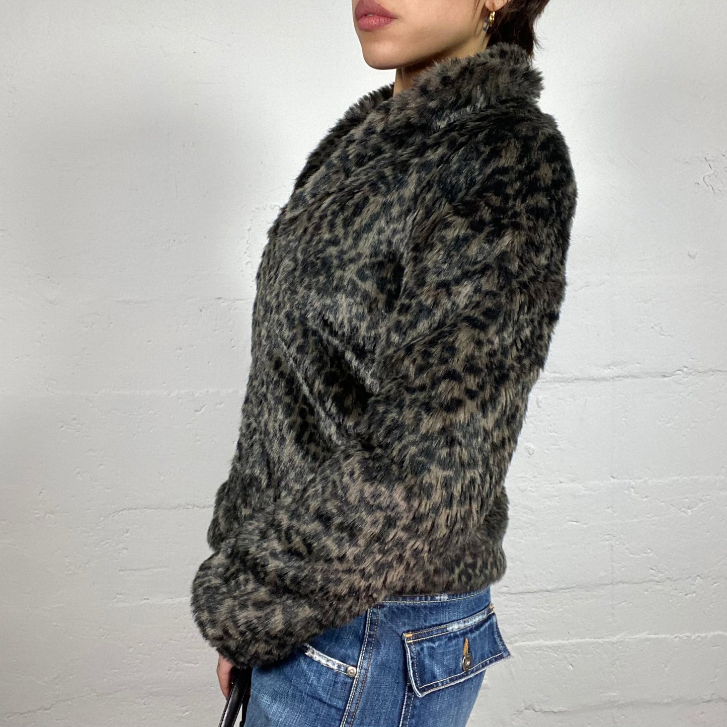 Vintage 2000's Downtown Girl Faux Fur Brown Bomber Jacket with Cheetah Print (M)