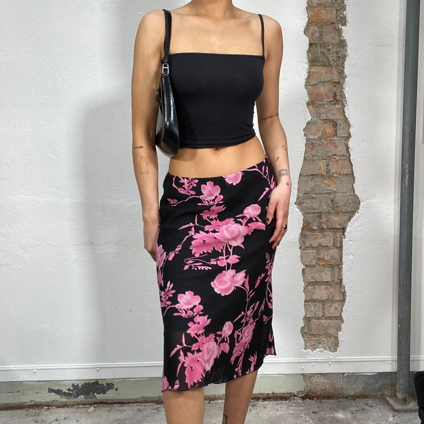 Vintage 90's Downtown Girl Black Midi Skirt with Pink Floral Print (S/M)