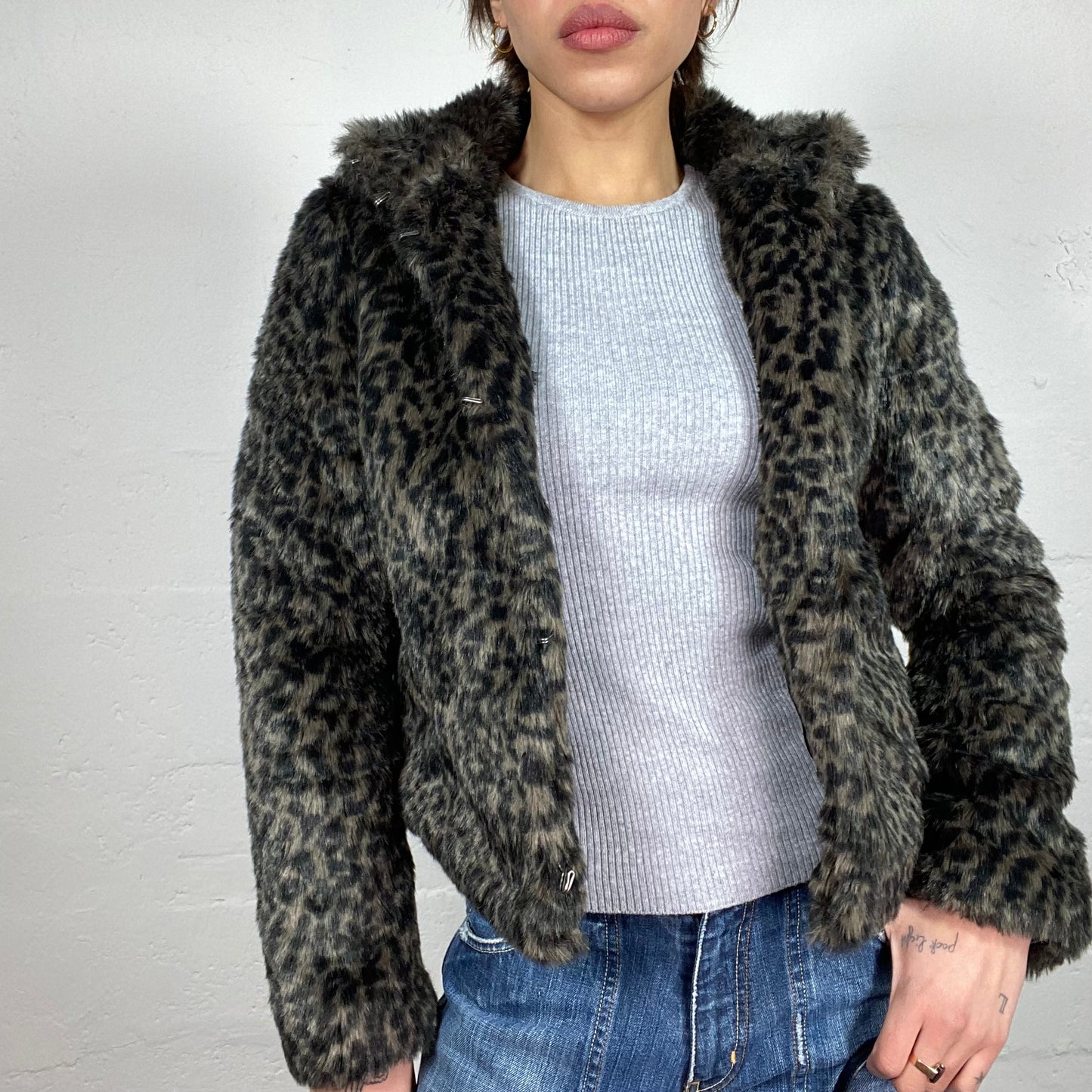 Vintage 2000's Downtown Girl Faux Fur Brown Bomber Jacket with Cheetah Print (M)