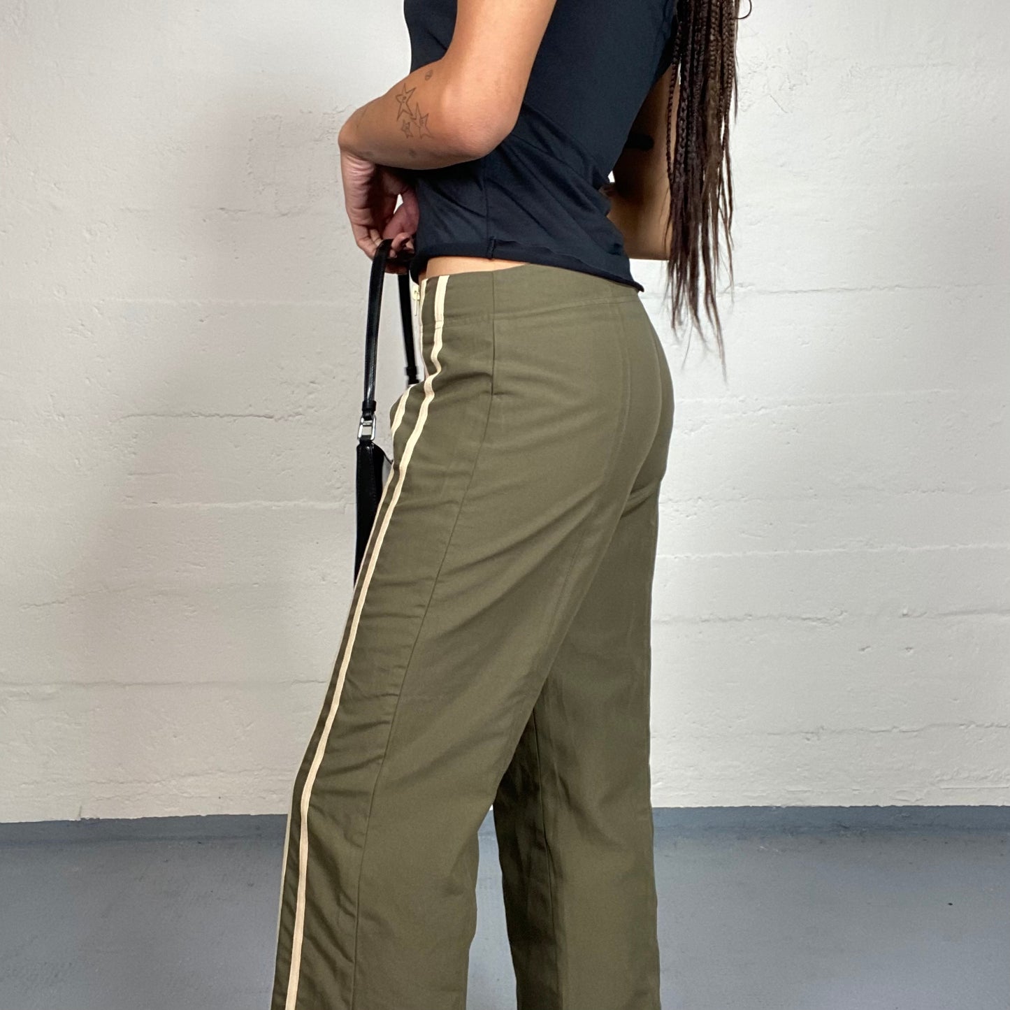 Vintage 2000's Cyber Khaki Cargo Capri Pants with Multiple Zips Detail (XS/S)