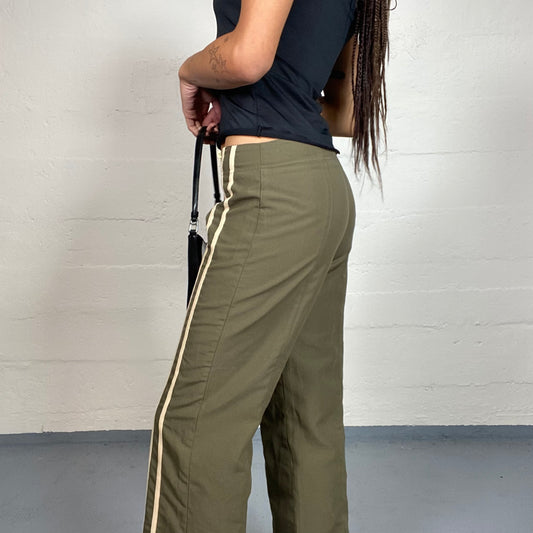 Vintage 2000's Cyber Khaki Cargo Capri Pants with Multiple Zips Detail (XS/S)