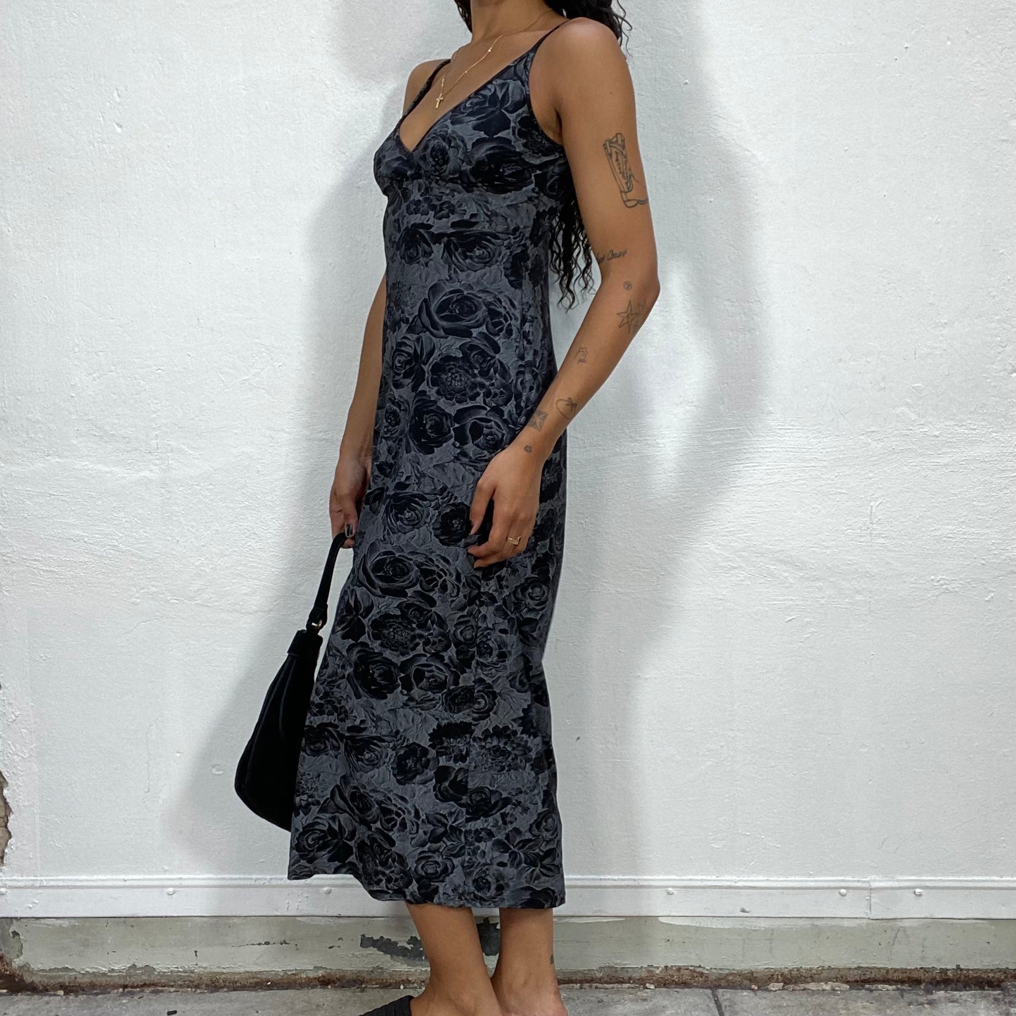 Vintage 90's Phoebe Buffay Grey Maxi Dress with Black Rose Print (S)