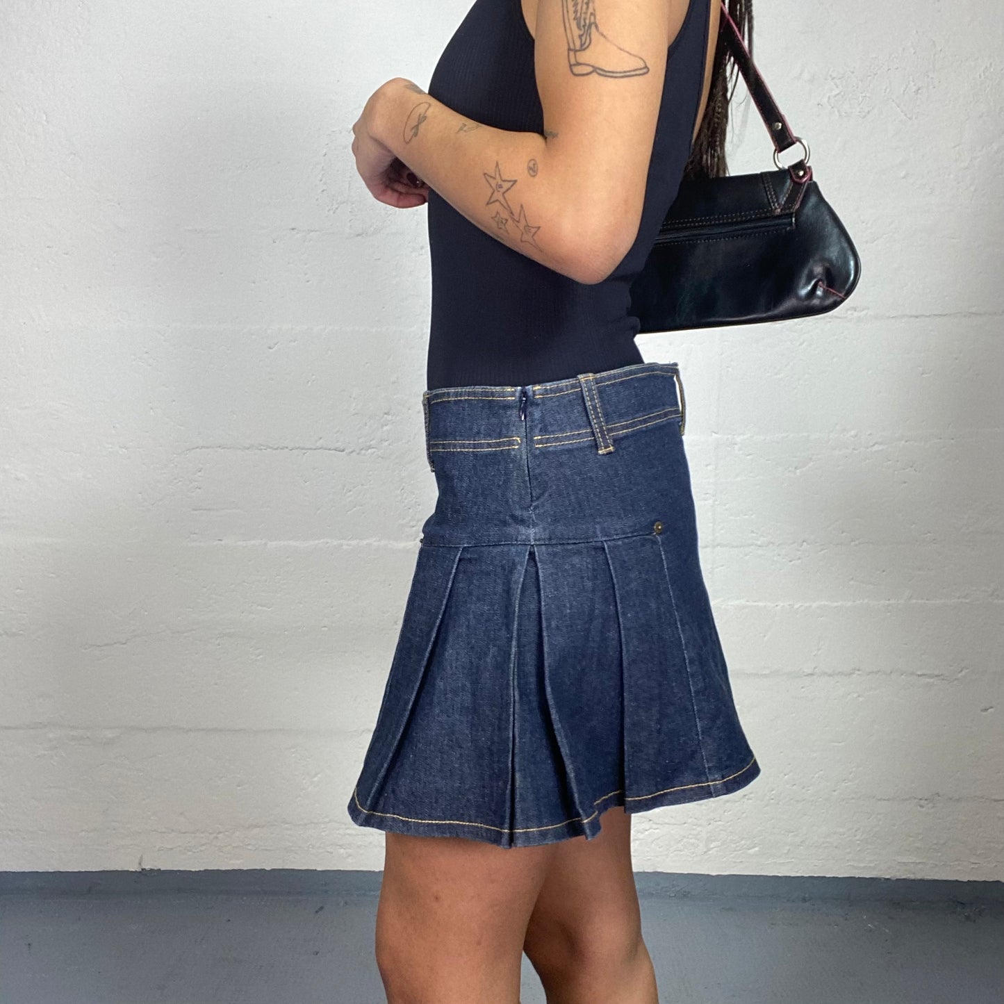 Vintage 90's Babydoll Dark Denim Pleated Mini Skirt (M)