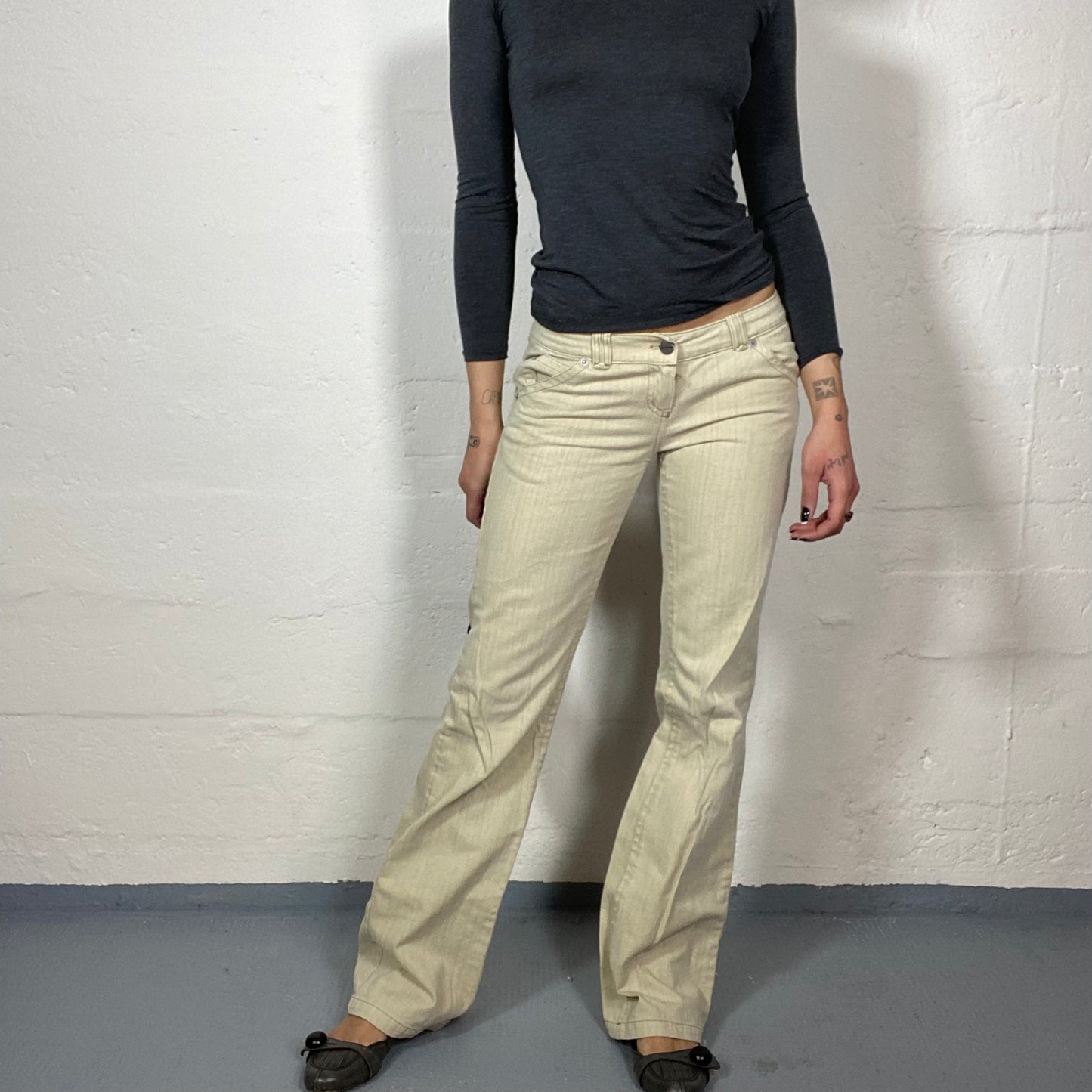 Vintage 2000's Downtown Girl Beige Low-Waist Denim Pants (S)