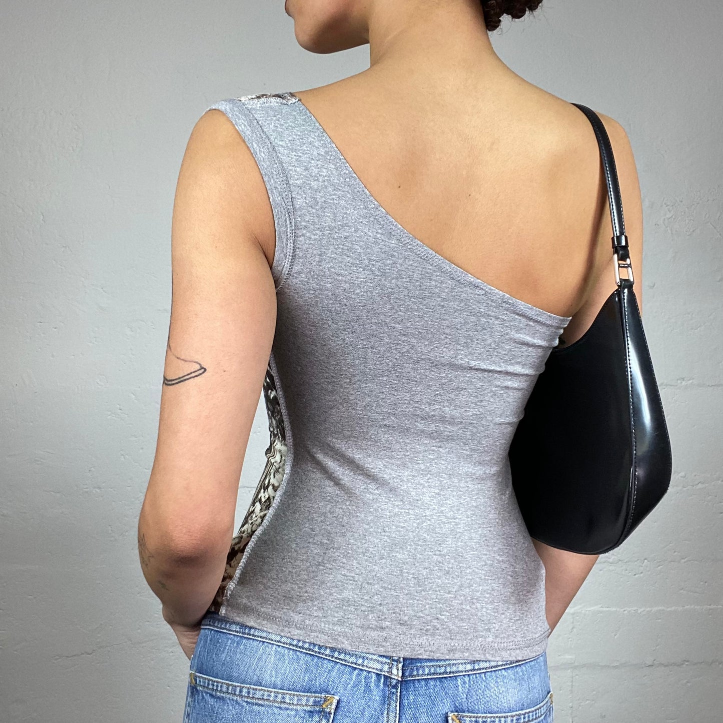 Vintage 2000's Sleaze Grey One Shoulder Top with Brown Butterfly Wing Print (S)