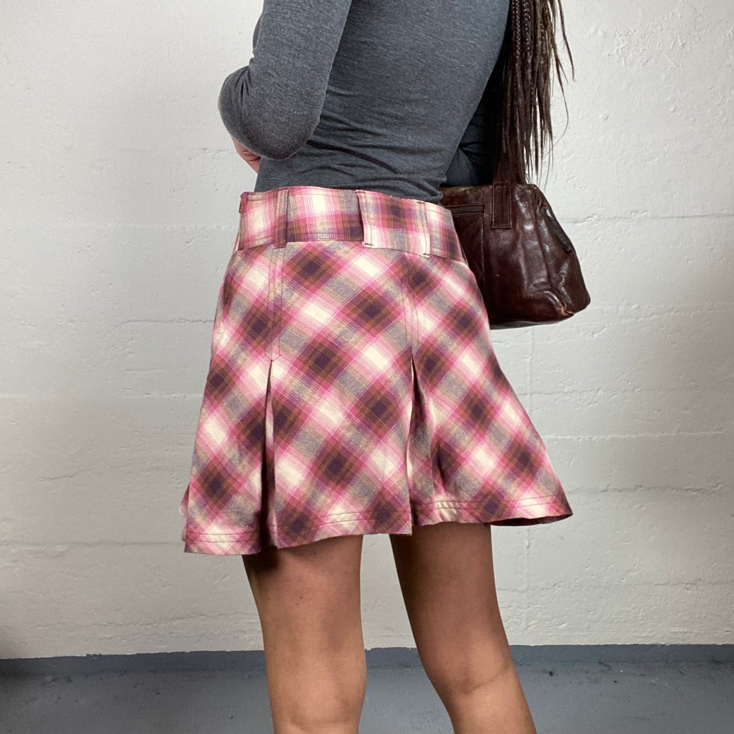 Vintage 90's Soft Girl Red Checkered Pleated Mini Skirt (S/M)