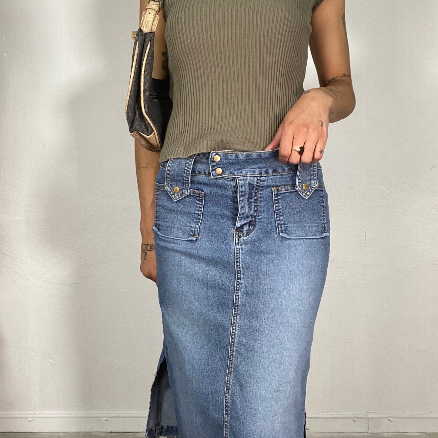 Vintage 2000's Downtown Girl Denim Pencil Midi Skirt (S/M)