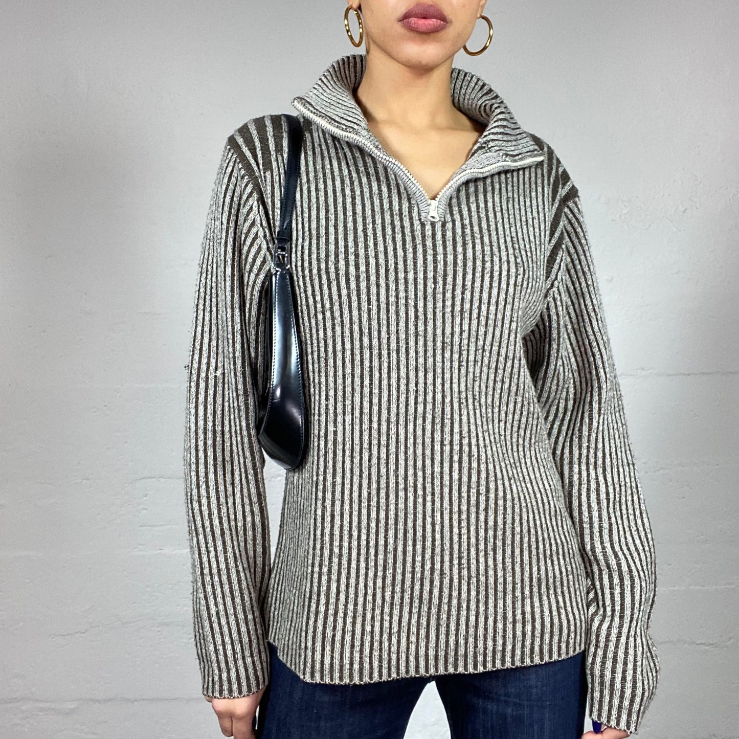 Vintage 2000's Sporty Grey Half Zip Up Pullover with Knitted Maille Material (L)