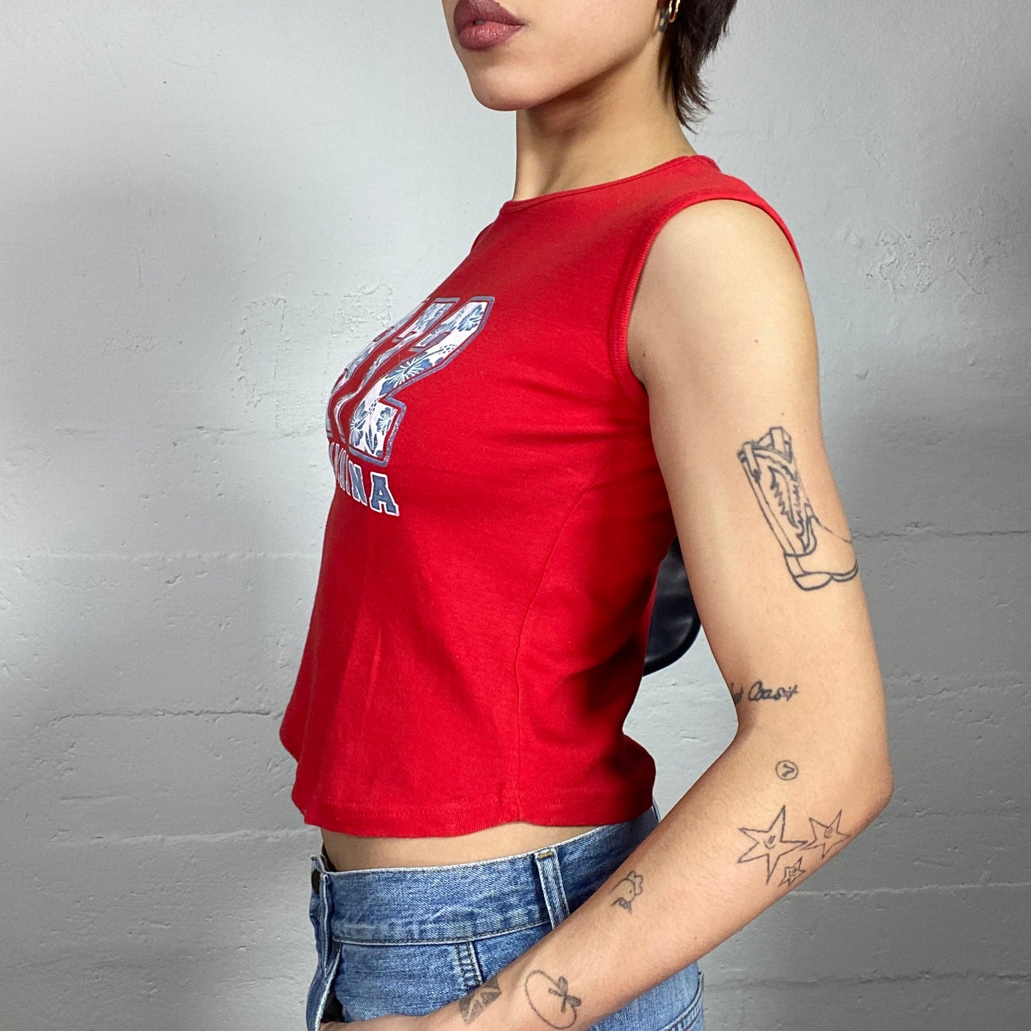 Vintage 2000's Surfer Girl Red Top with Blue Palm Tree "972 Madinina" Chest Print (S)