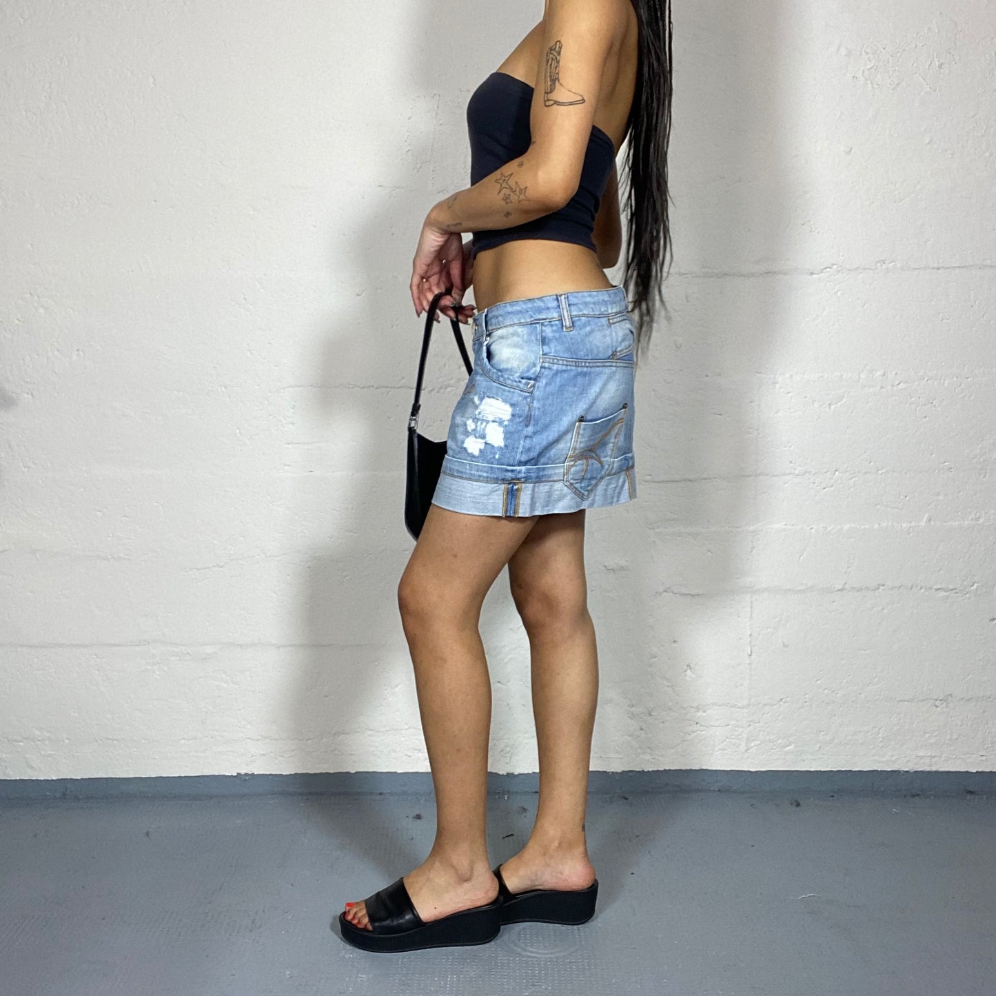 Vintage 2000's Downtown Girl Light Denim Mini Skirt (S)