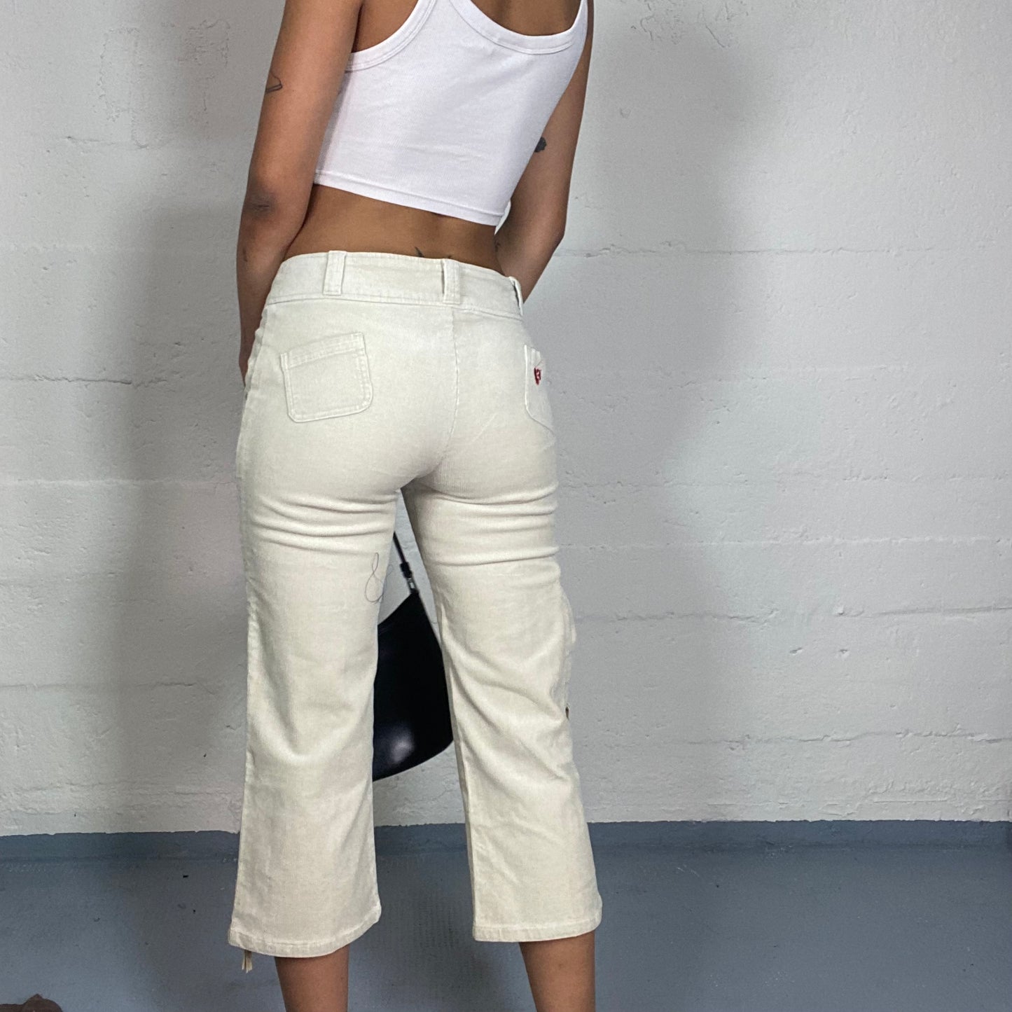 Vintage 2000's Archive Beige Straight Corduroy Capri Pants with Small Pocket Detail (S)