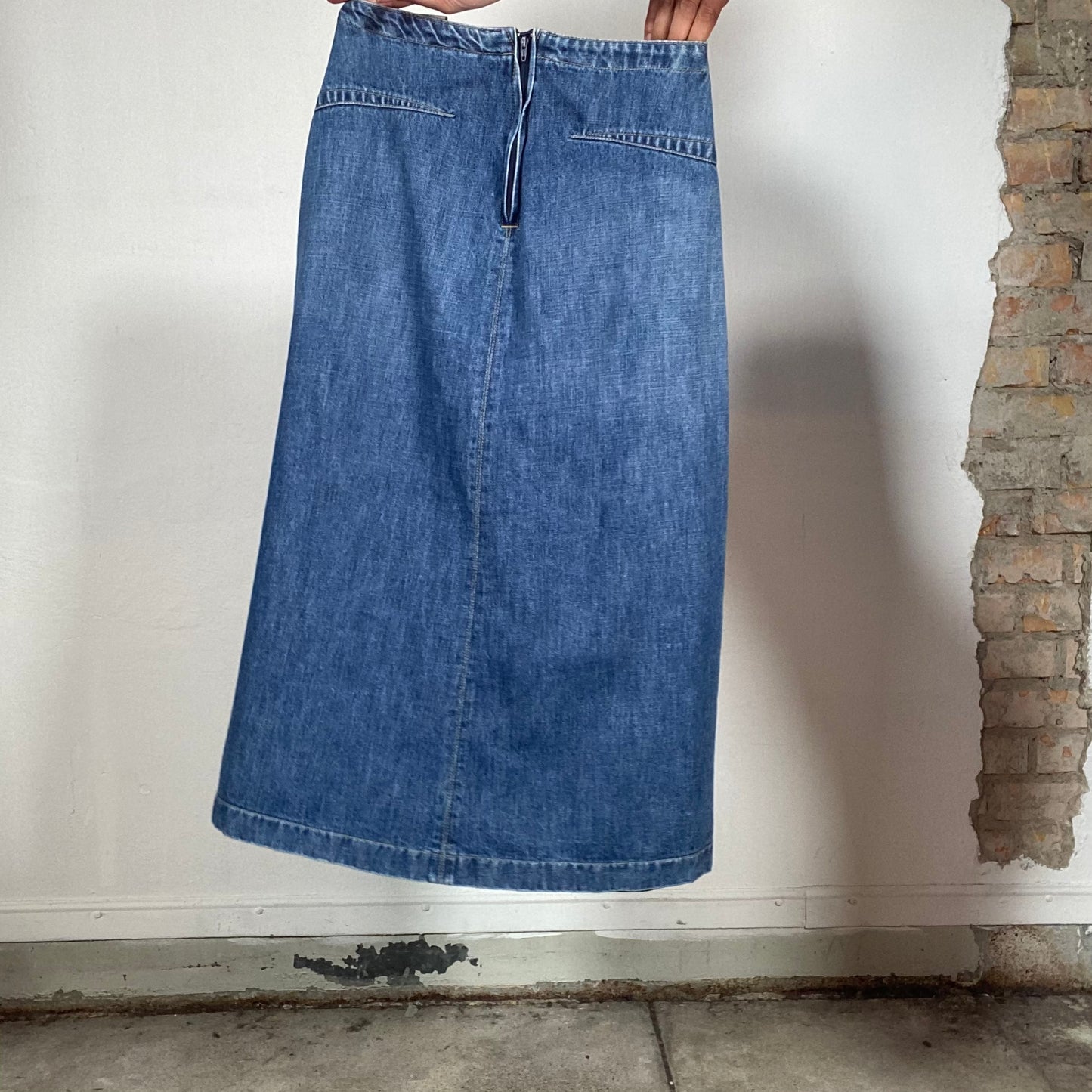 Vintage 2000's Downtown Girl Mid Wash Pleated Denim Maxi Skirt (XS)