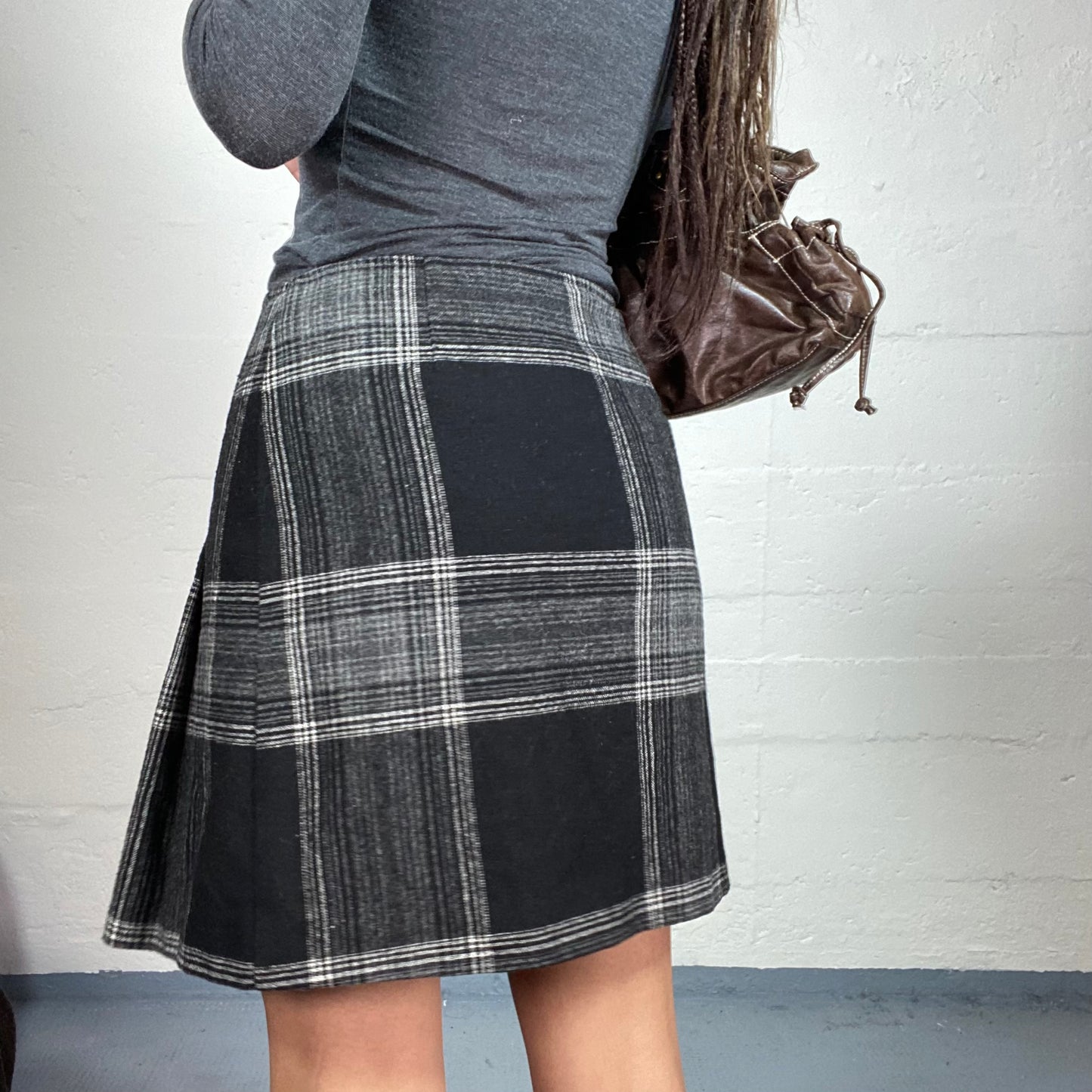 Vintage 2000's Gorpcore Grey Box Pleated Skirt with Checkered Print and Buttons Detail (S)