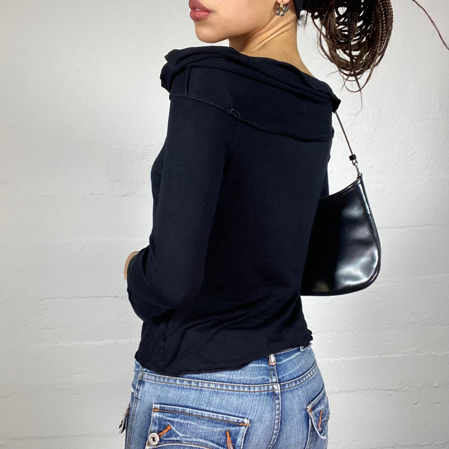 Vintage 2000's Coquette Black Off Shoulder Longsleeve Top (S)
