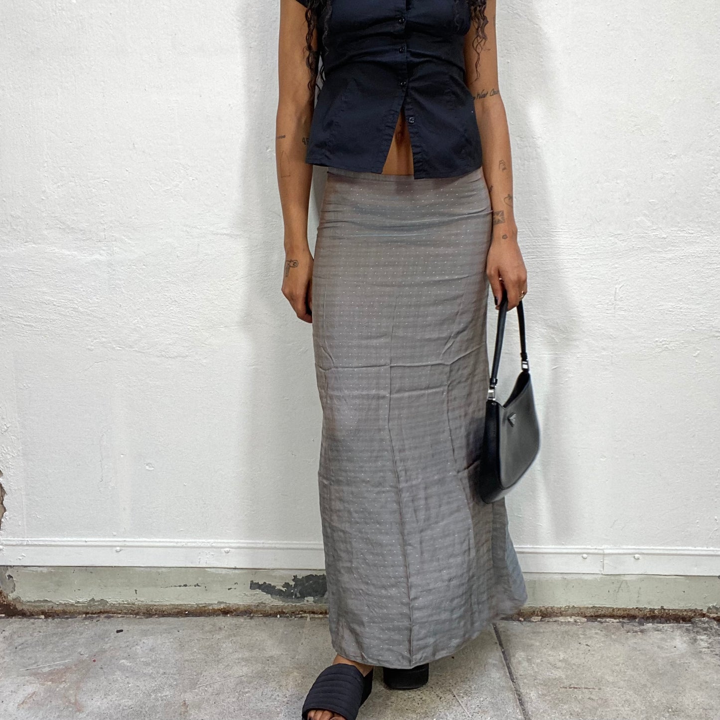 Vintage 2000's Rachel Green Grey Maxi Skirt with Textured Material (M)