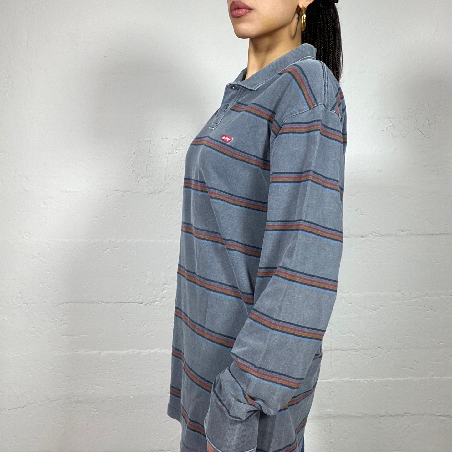 Vintage 90's Levi's Sporty Grey Longsleeve Polo Top with Stripes Print (M/L)