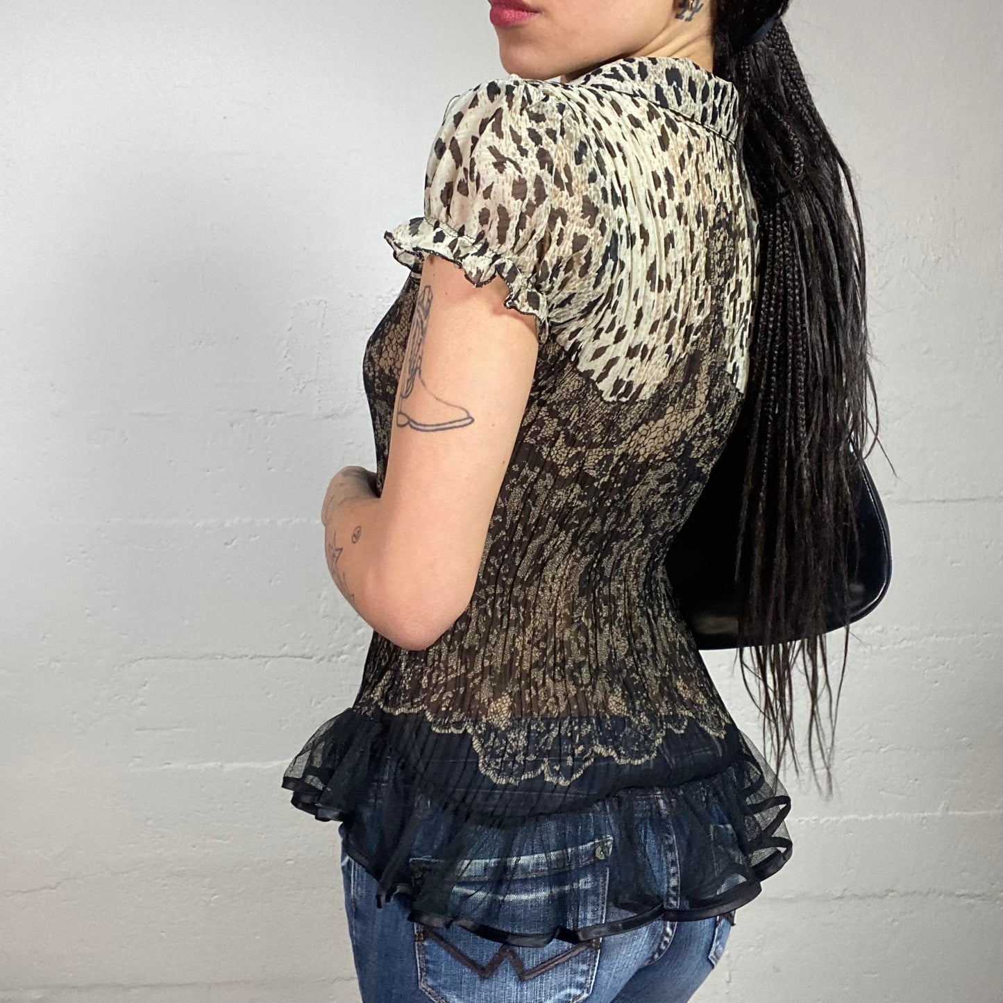 Vintage 2000's Mob Wife Brown Ombré Button Up Shirt with Cheetah Print and Frilled Neckline Detail (S)