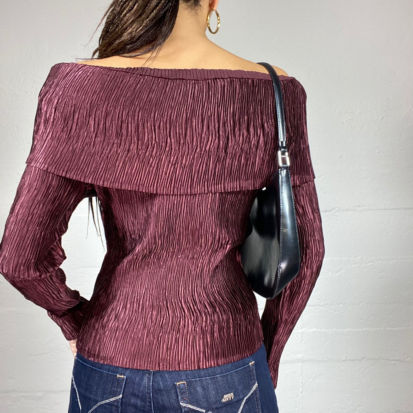 Vintage 90's Vampy Burgundy Off Shoulder Longsleeve Top with Irisdicent Ruched Material (M)