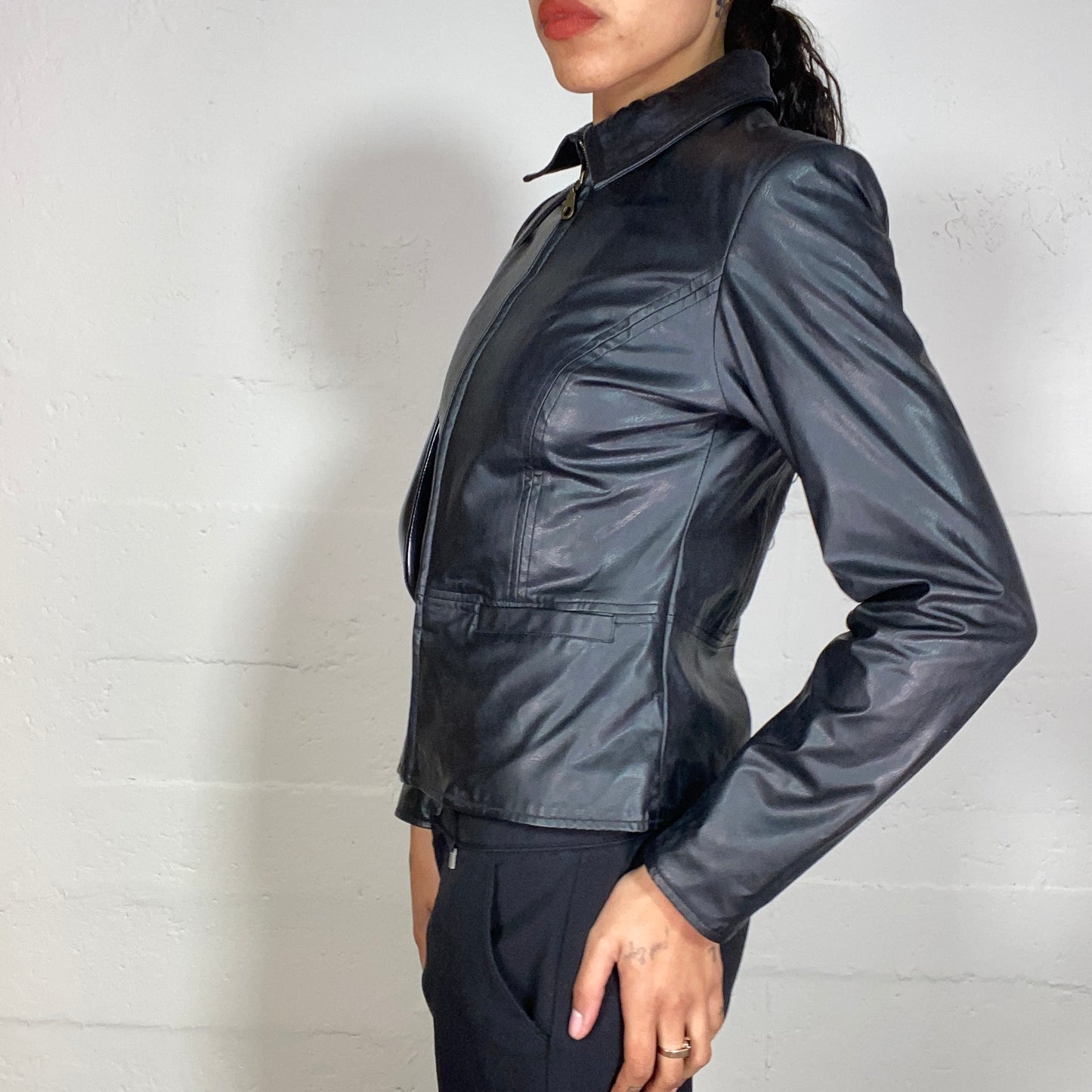 Vintage 90's Model Off Duty Black Leather Zip Up Jacket  (S)