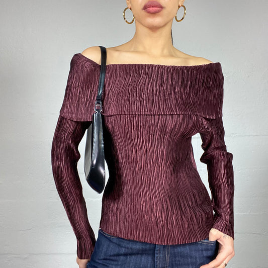 Vintage 90's Vampy Burgundy Off Shoulder Longsleeve Top with Irisdicent Ruched Material (M)