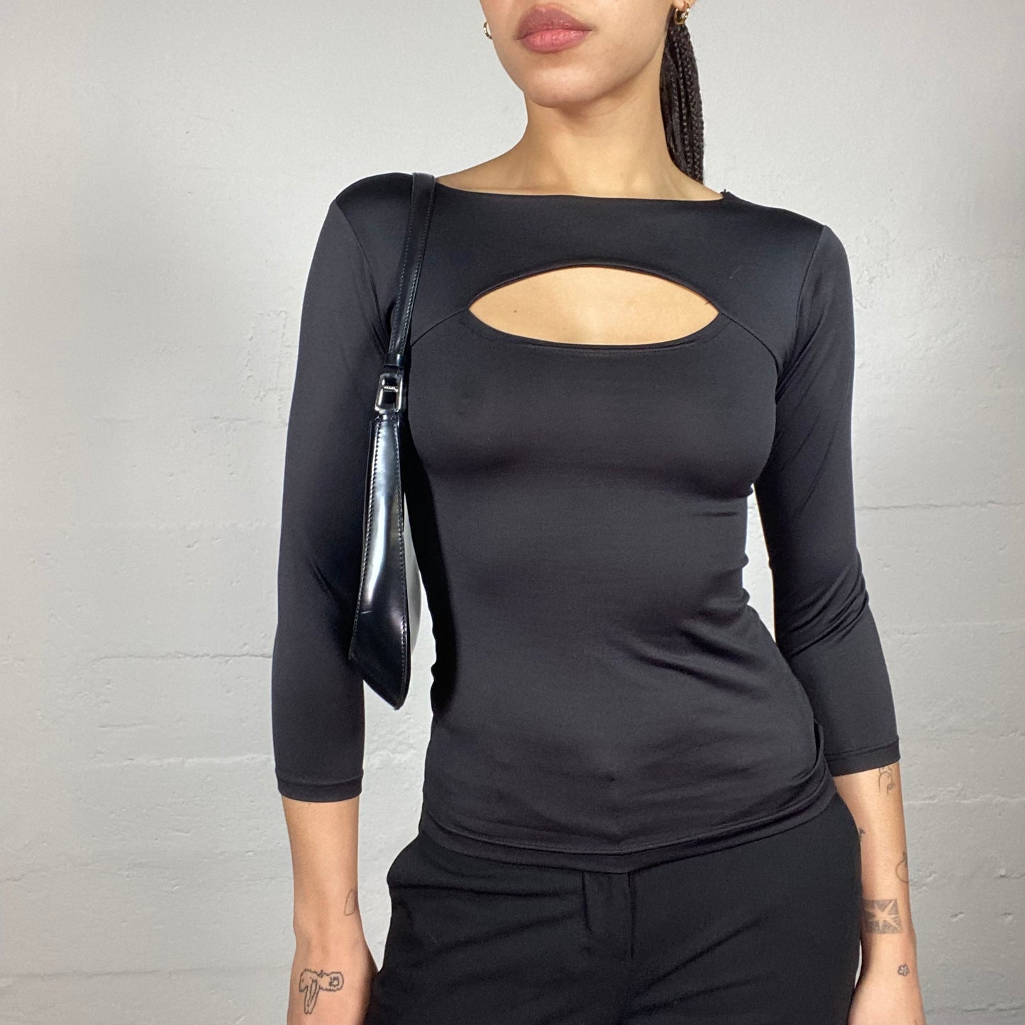 Vintage 90's Vamp Goth Black Longsleeve Top with Neckline Cut Detail (S)