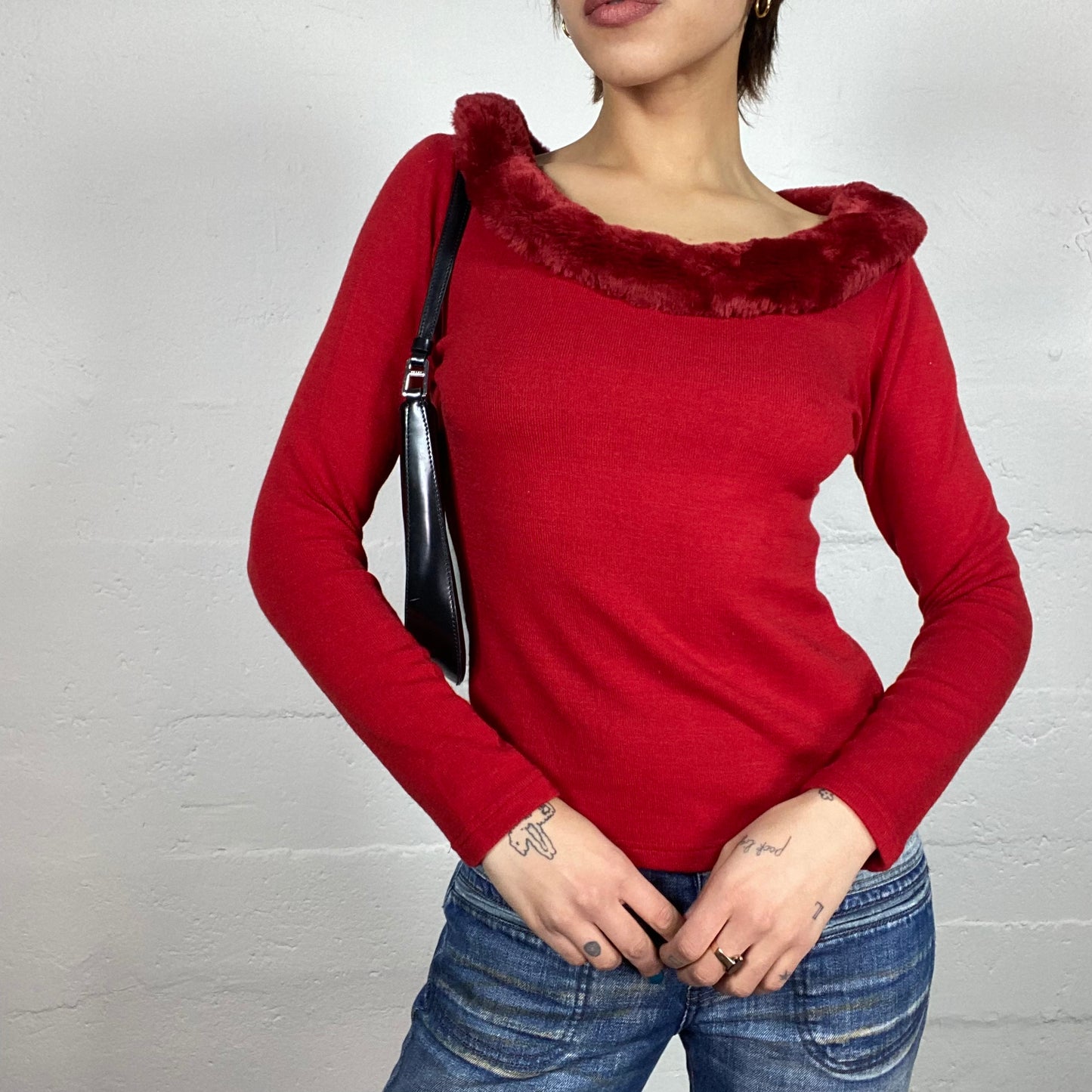 Vintage 2000's English It Girl Garnet Longsleeve Top with Faux Fur Collar Trim Detail (M)