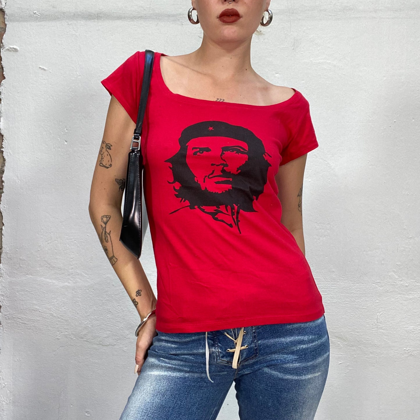 Vintage 2000's Punk Red Top with Black Che Guevara Print (S/M)