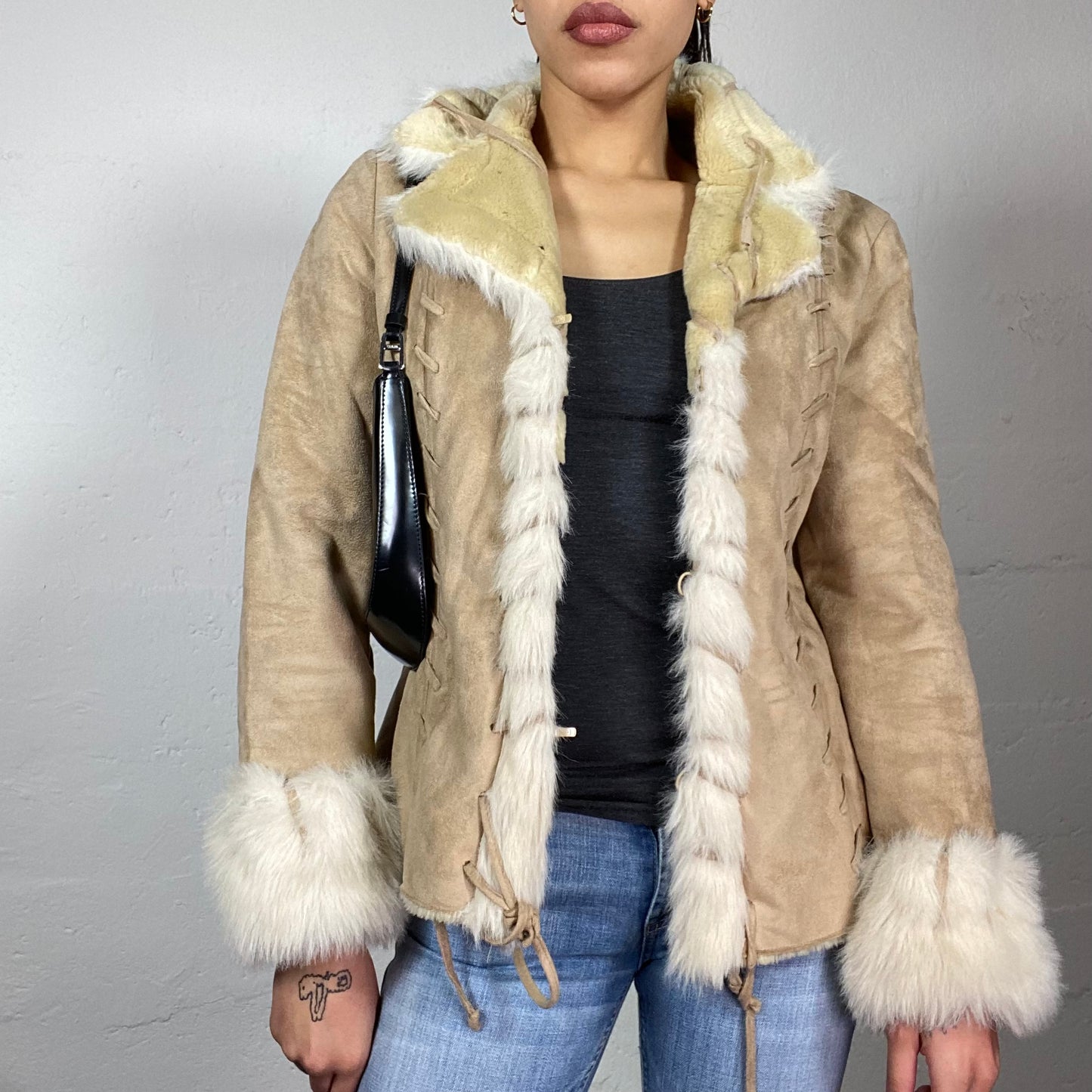 Vintage 2000's Bratz Brown Short Coat with White Faux Fur Trims (S)