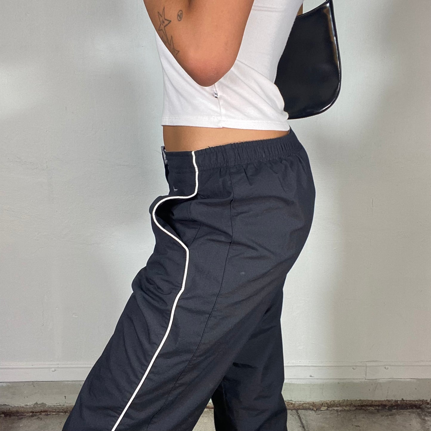 Vintage 2000's Sporty Nike Capri Track Pants with Clean White Trim Detail (S)