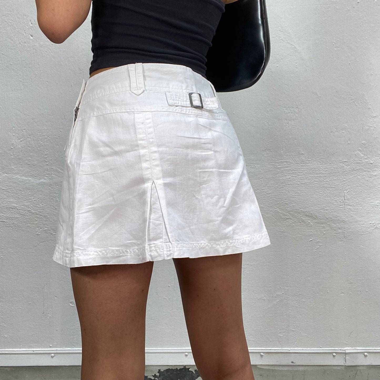 Vintage 2000's Summer White Linen Skirt Shorts with Buckle Detail (S)