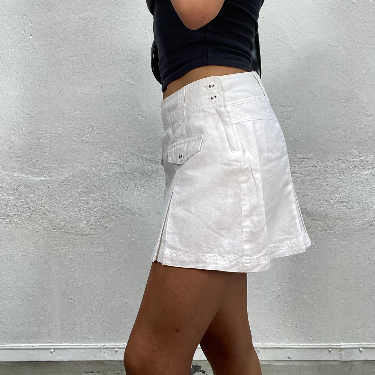 Vintage 2000's Summer White Linen Skirt Shorts with Buckle Detail (S)