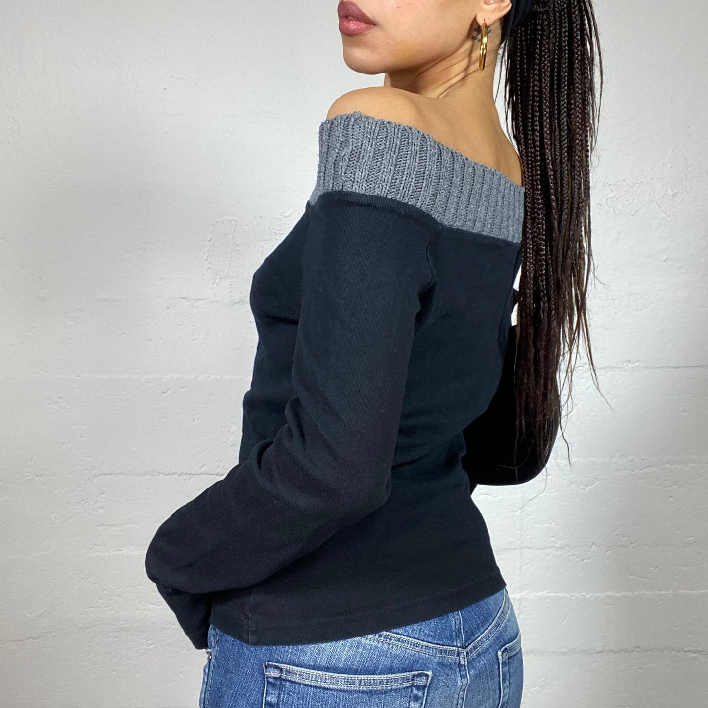 Vintage 2000's Ballet Core Black Off Shoulder Longsleeve Top with Knitted Grey Neckline Trim (S)