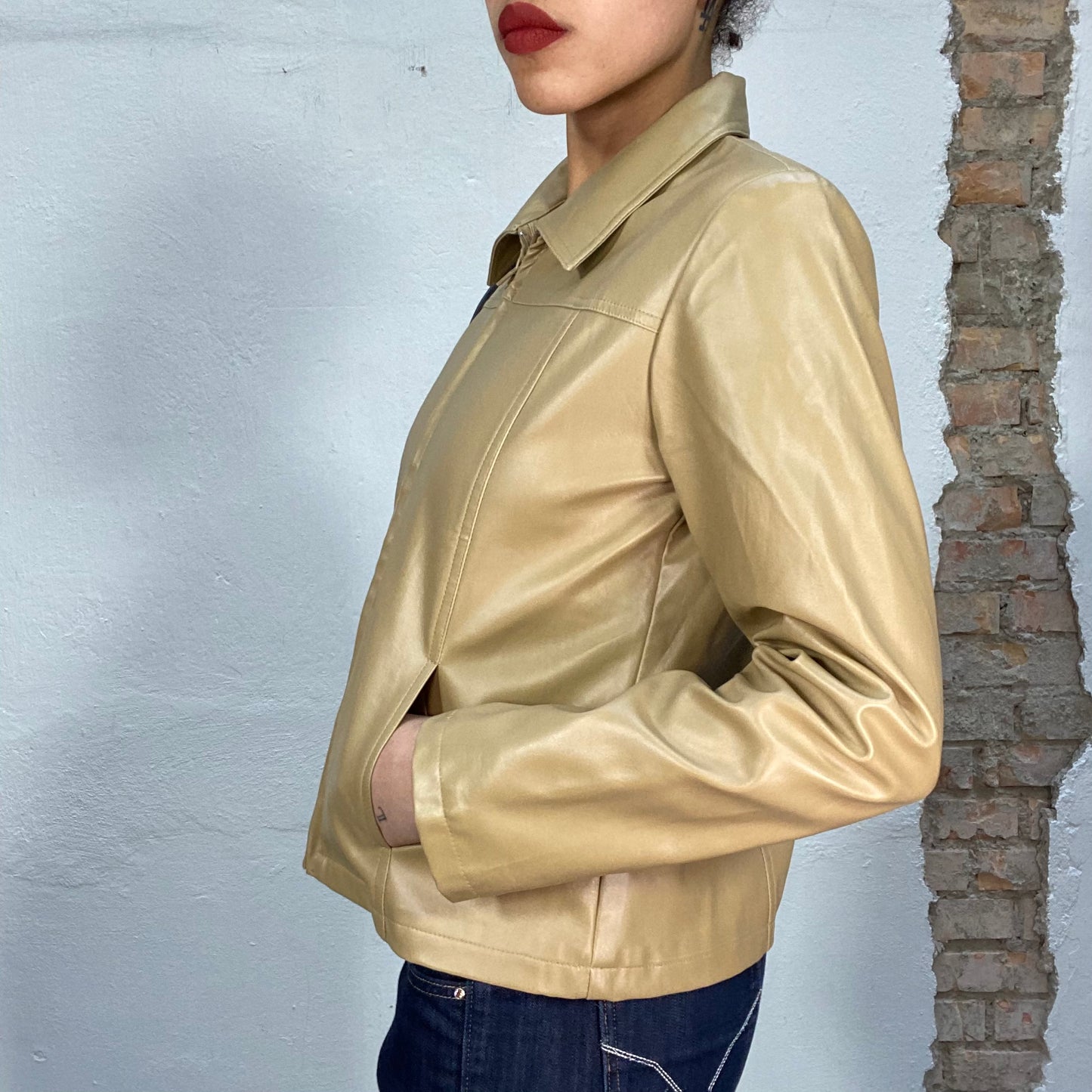 Vintage 90's Model Off Duty Beige Straight Silhouette Leatherlike Jacket (S)