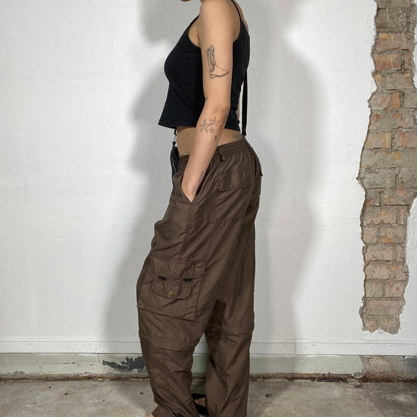 Vintage 2000's Cyber Brown Cargo Pants with Zipper to Shorten (M)