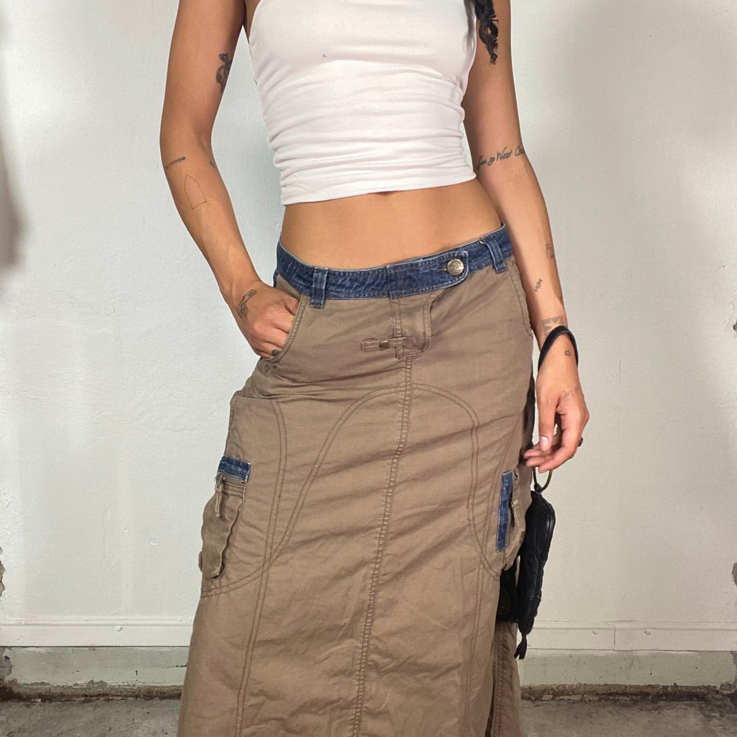 Vintage 2000's Techwear Khaki and Denim Maxi Cargo Skirt with Pockets and Yellow Salamander Detail (S/M)