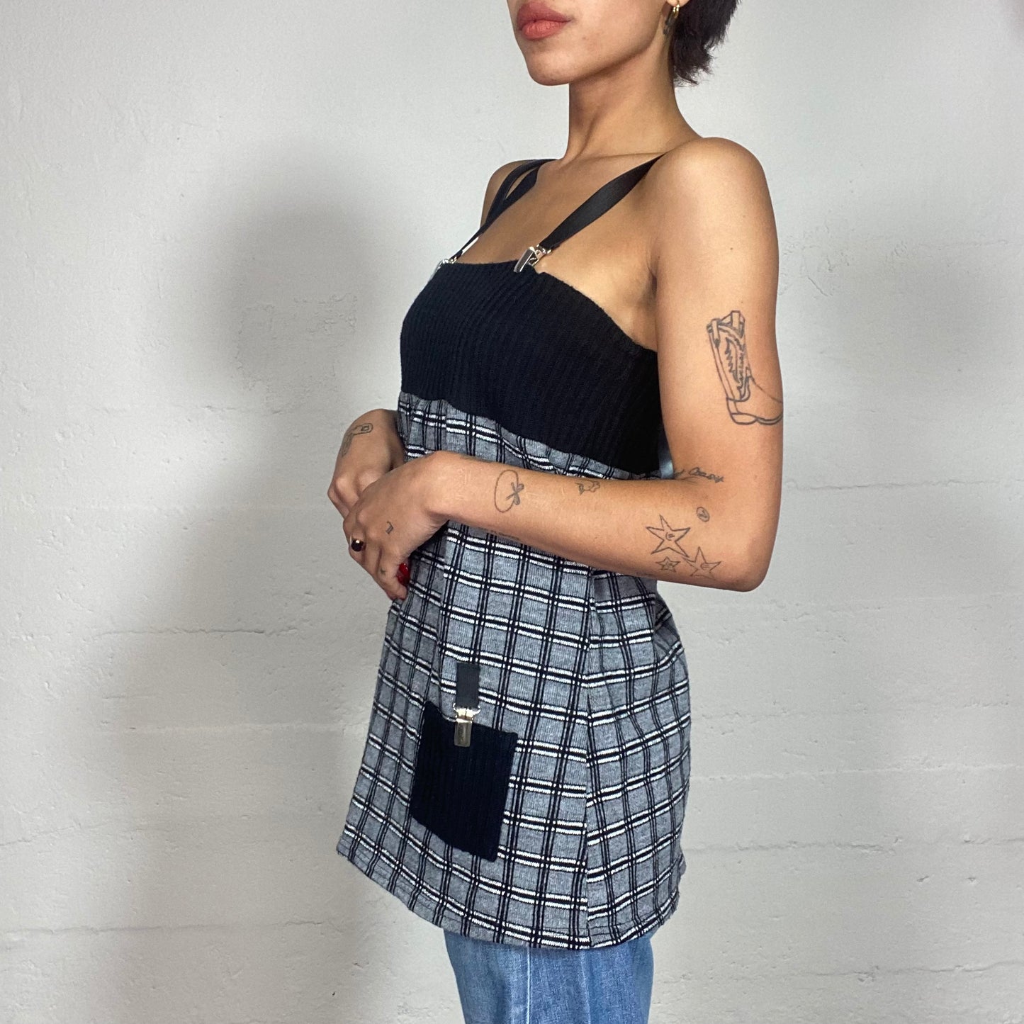 Vintage 2000's Skater Grey Long Top with Checkered Print and Clothespin Detail (S)