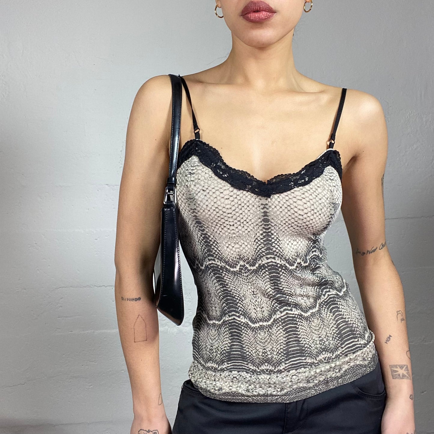 Vintage 2000's Mob Wife Brown Serpent Print Cami Top with Black Lace Trim Detail (S)