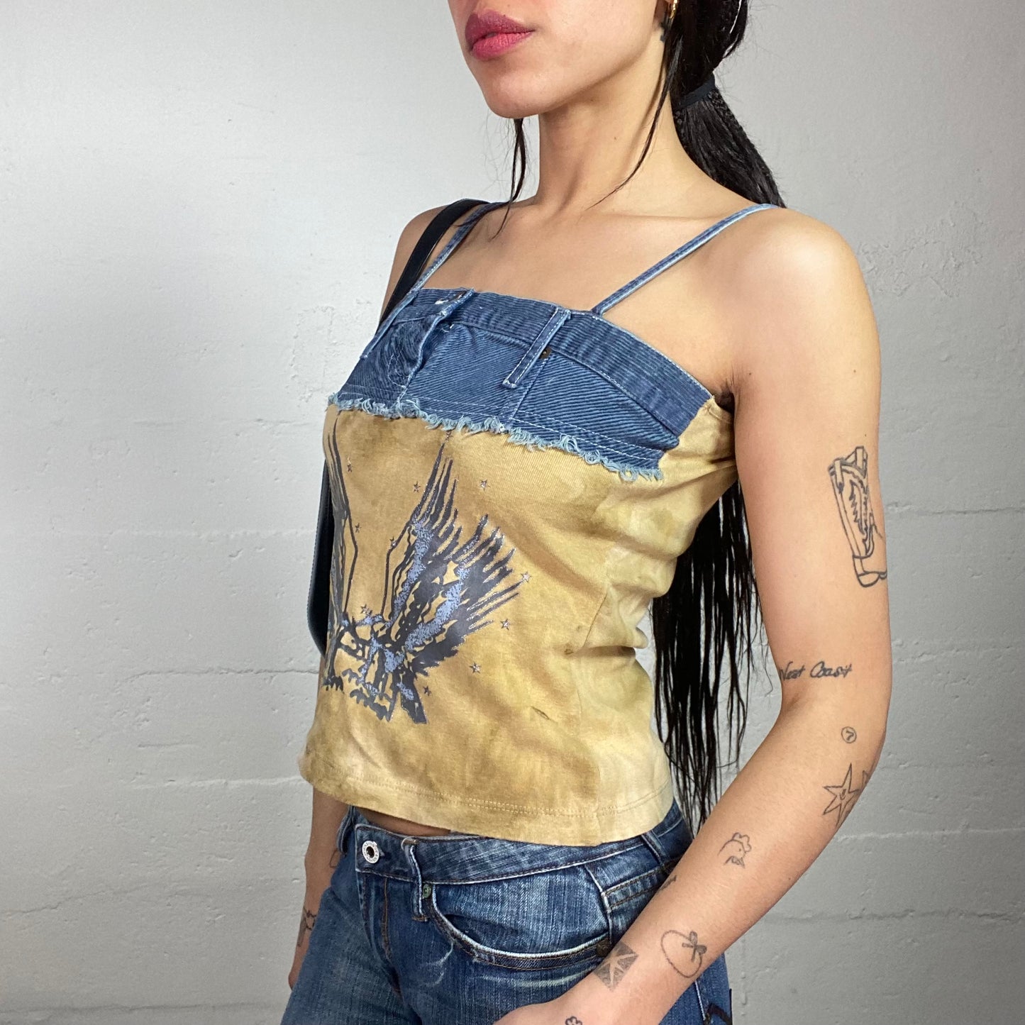 Vintage 90's Pasión de Gavilanes Beige Tie Dye Top with Eagles Print and Denim Trim Detail (S)