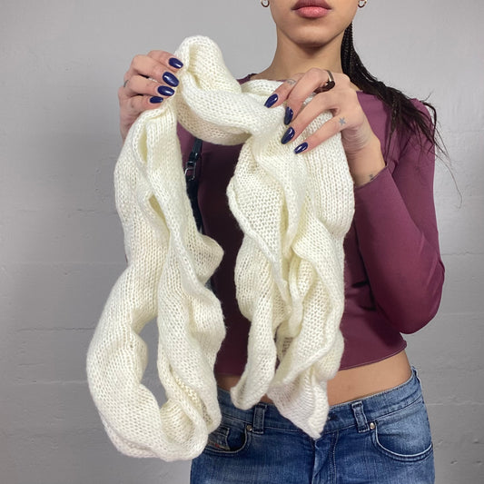 Vintage 2000's White Knit Skinny Frilled Scarf