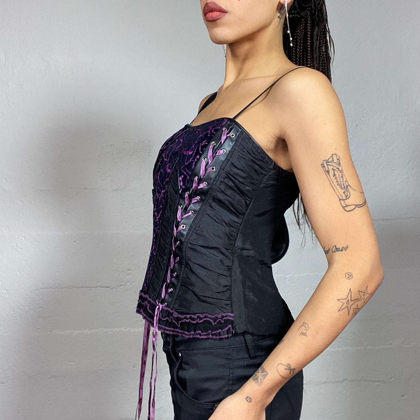 Vintage 90's Whimsigoth Black and Purple Corset Top with Decorative Embroidery Detail (S)