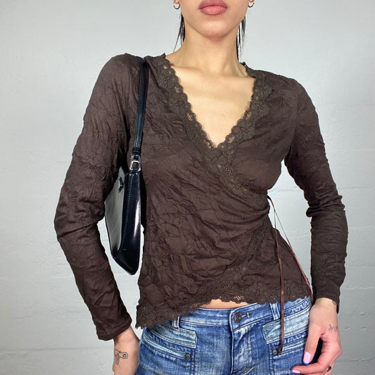 Vintage 2000's Fairy Brown Wrapped Longsleeve Top with Lace Trim Detail (M)